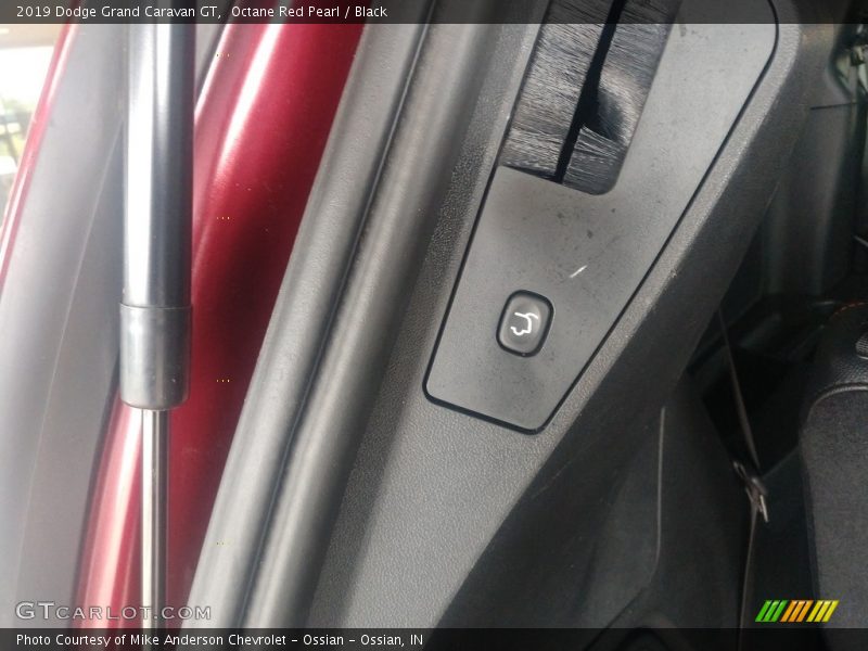 Octane Red Pearl / Black 2019 Dodge Grand Caravan GT