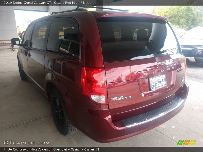 Octane Red Pearl / Black 2019 Dodge Grand Caravan GT