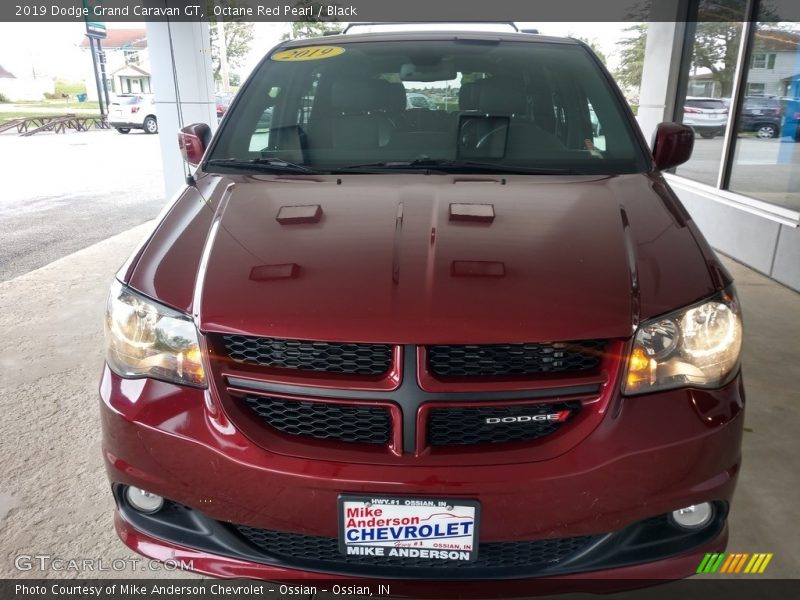 Octane Red Pearl / Black 2019 Dodge Grand Caravan GT