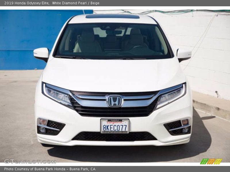 White Diamond Pearl / Beige 2019 Honda Odyssey Elite