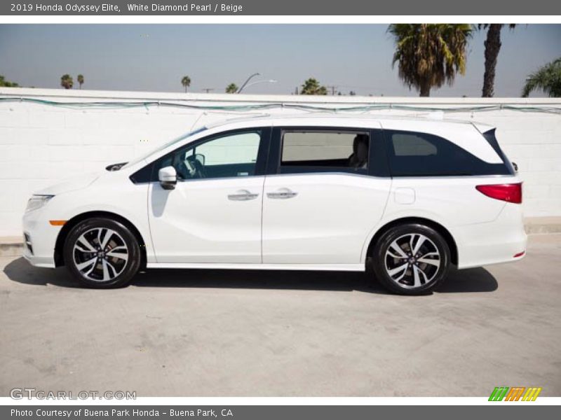 White Diamond Pearl / Beige 2019 Honda Odyssey Elite