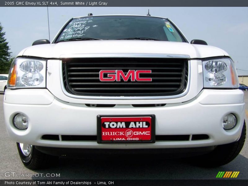 Summit White / Light Gray 2005 GMC Envoy XL SLT 4x4