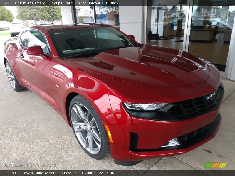 Front 3/4 View of 2021 Camaro LT Coupe