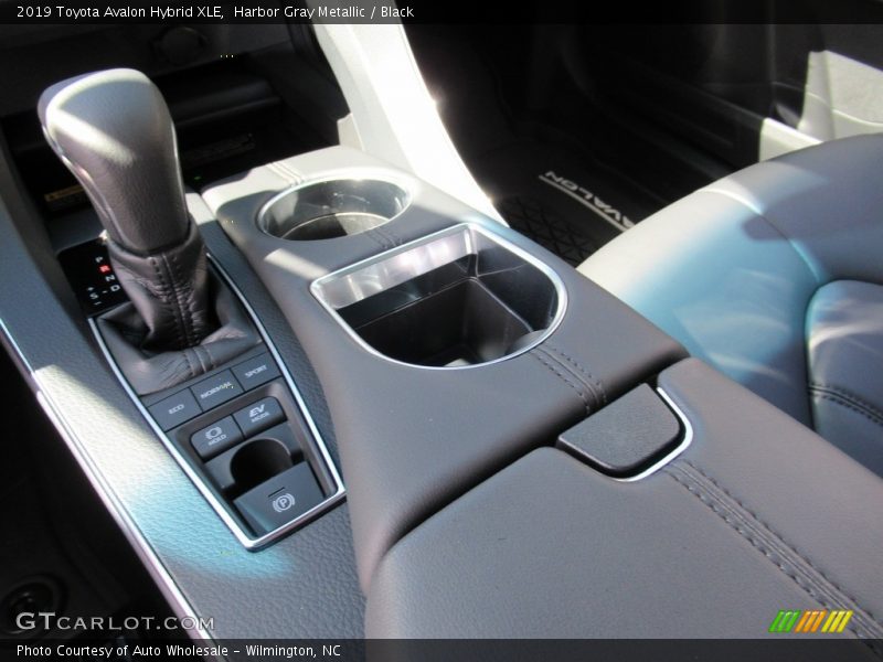 Harbor Gray Metallic / Black 2019 Toyota Avalon Hybrid XLE