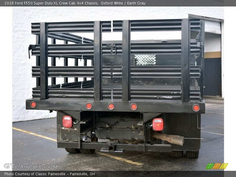 Oxford White / Earth Gray 2018 Ford F550 Super Duty XL Crew Cab 4x4 Chassis