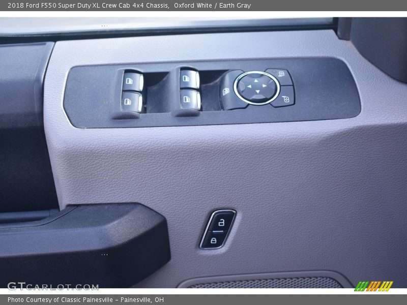 Oxford White / Earth Gray 2018 Ford F550 Super Duty XL Crew Cab 4x4 Chassis