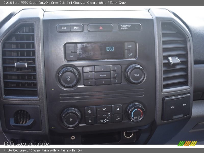 Oxford White / Earth Gray 2018 Ford F550 Super Duty XL Crew Cab 4x4 Chassis