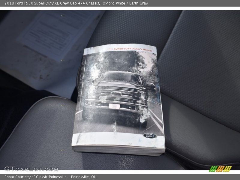 Oxford White / Earth Gray 2018 Ford F550 Super Duty XL Crew Cab 4x4 Chassis