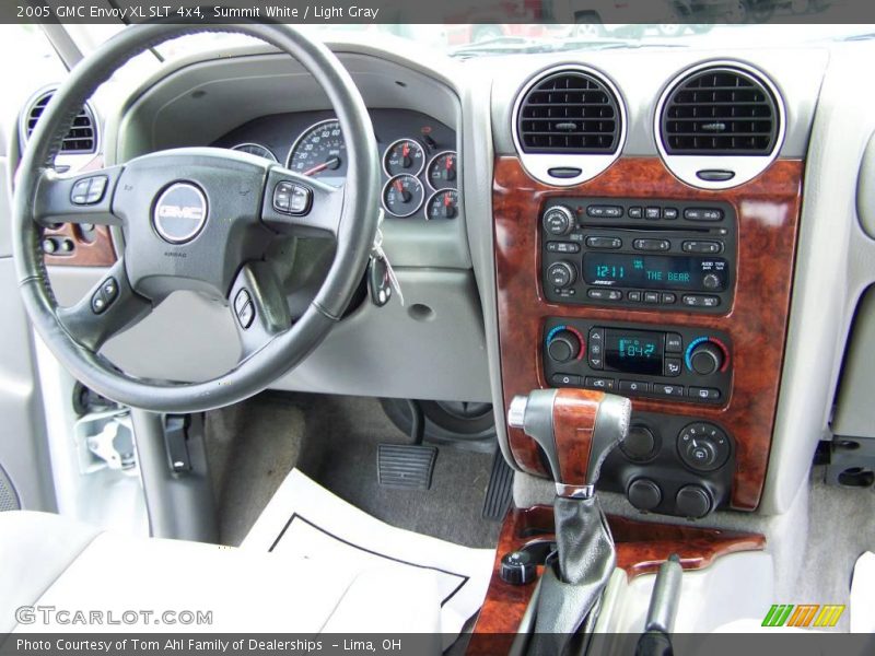 Summit White / Light Gray 2005 GMC Envoy XL SLT 4x4