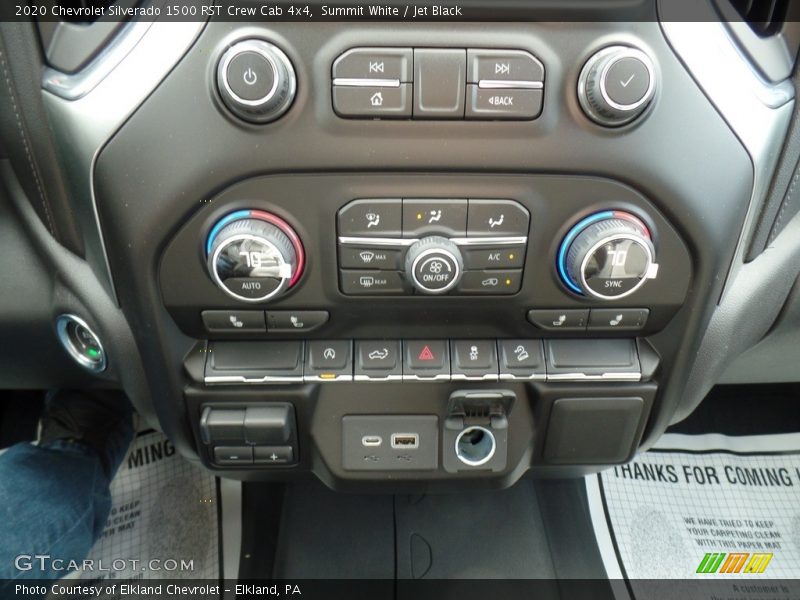 Controls of 2020 Silverado 1500 RST Crew Cab 4x4