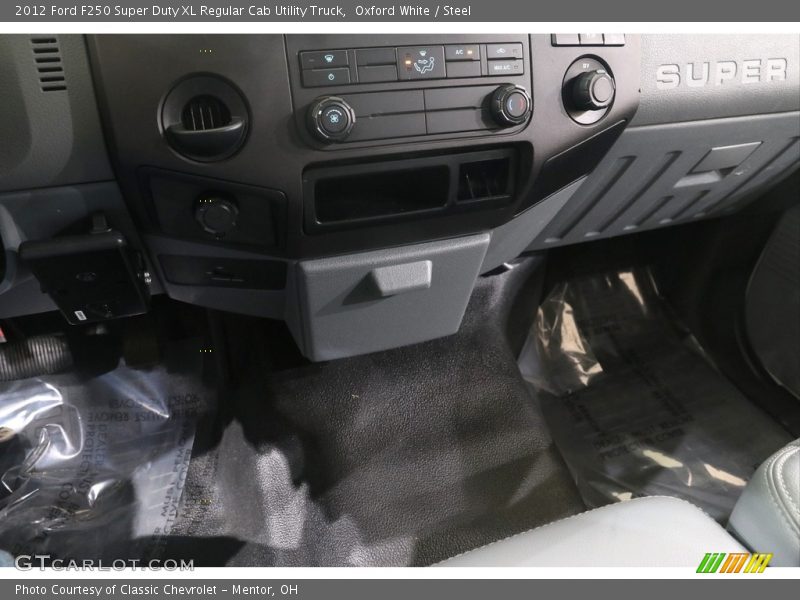 Oxford White / Steel 2012 Ford F250 Super Duty XL Regular Cab Utility Truck