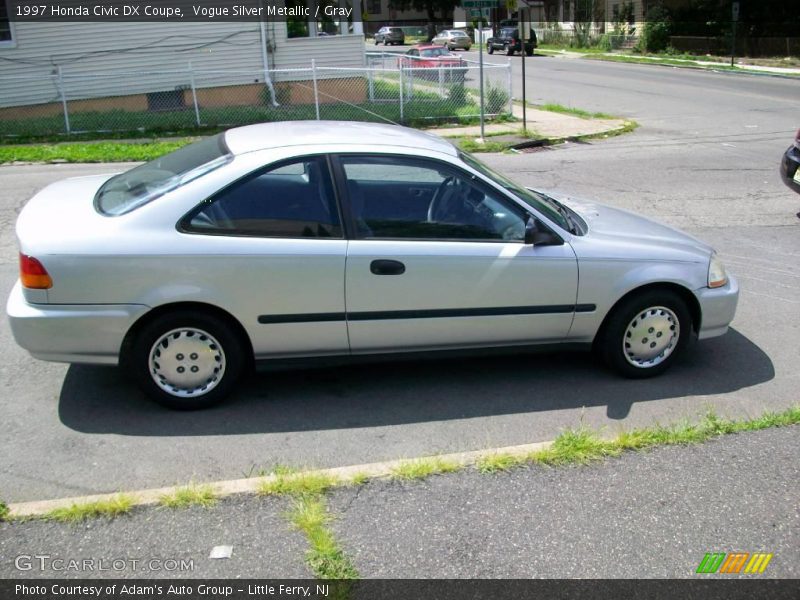 Vogue Silver Metallic / Gray 1997 Honda Civic DX Coupe