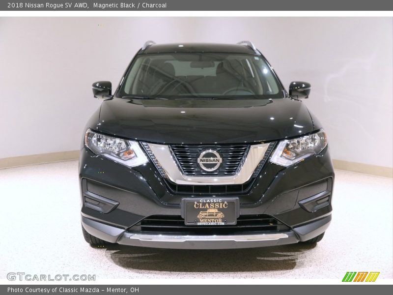 Magnetic Black / Charcoal 2018 Nissan Rogue SV AWD