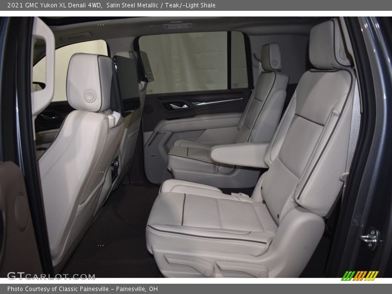 Satin Steel Metallic / Teak/­Light Shale 2021 GMC Yukon XL Denali 4WD