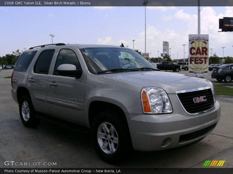 Silver Birch Metallic / Ebony 2008 GMC Yukon SLE