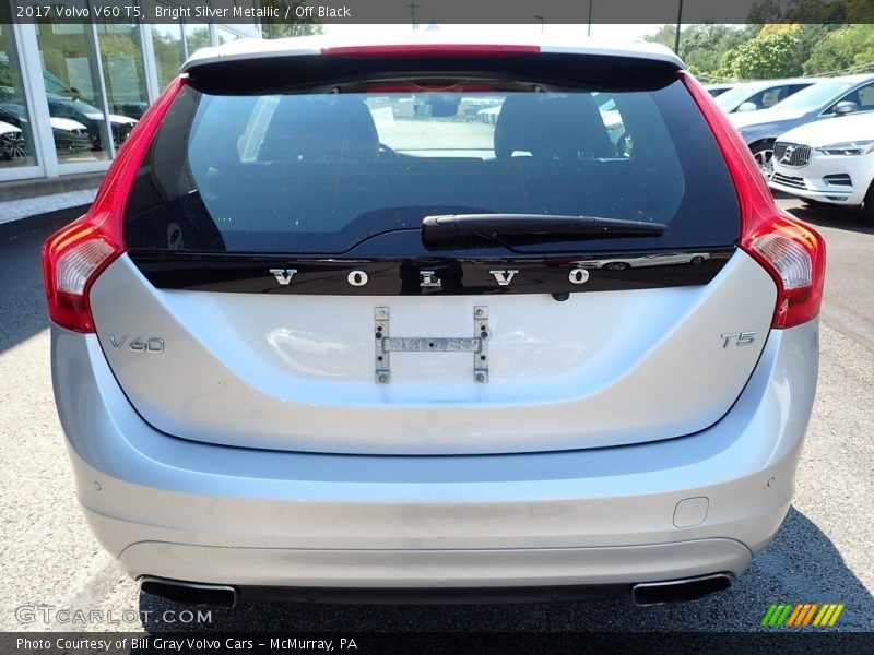 Bright Silver Metallic / Off Black 2017 Volvo V60 T5