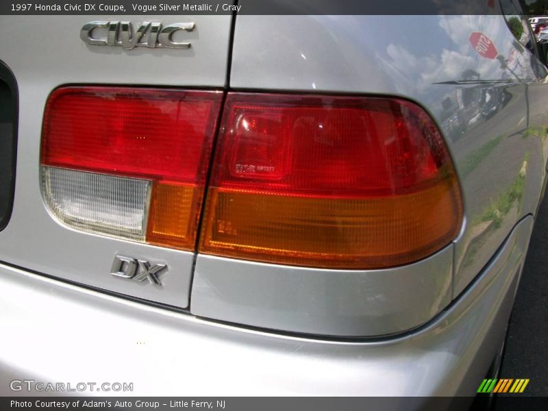 Vogue Silver Metallic / Gray 1997 Honda Civic DX Coupe