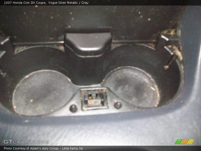 Vogue Silver Metallic / Gray 1997 Honda Civic DX Coupe