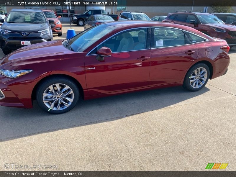 Ruby Flare Pearl / Harvest Beige 2021 Toyota Avalon Hybrid XLE