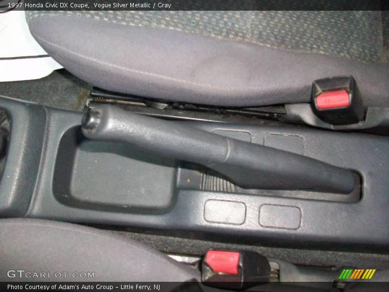 Vogue Silver Metallic / Gray 1997 Honda Civic DX Coupe