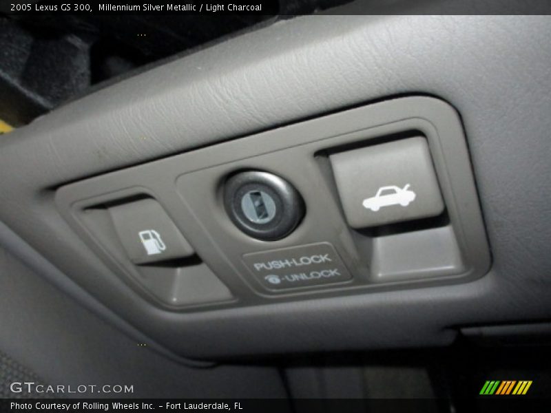 Millennium Silver Metallic / Light Charcoal 2005 Lexus GS 300