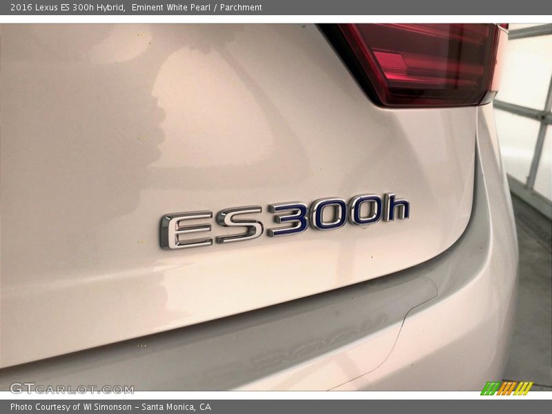  2016 ES 300h Hybrid Logo