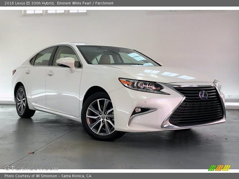  2016 ES 300h Hybrid Eminent White Pearl