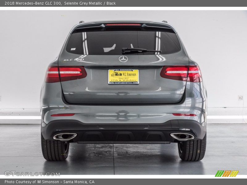 Selenite Grey Metallic / Black 2018 Mercedes-Benz GLC 300