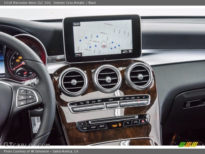 Selenite Grey Metallic / Black 2018 Mercedes-Benz GLC 300