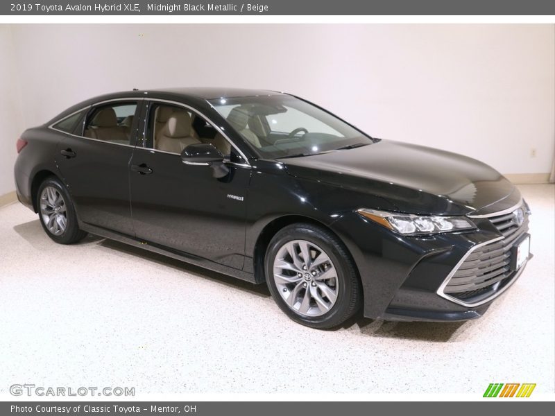 Midnight Black Metallic / Beige 2019 Toyota Avalon Hybrid XLE