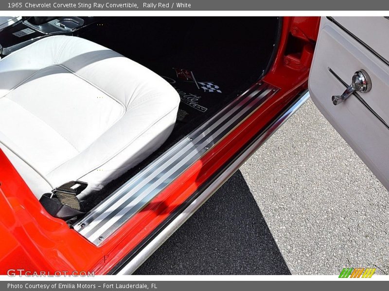 Rally Red / White 1965 Chevrolet Corvette Sting Ray Convertible