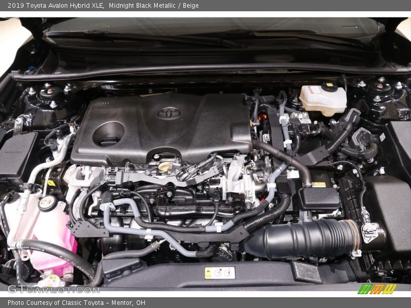 Midnight Black Metallic / Beige 2019 Toyota Avalon Hybrid XLE
