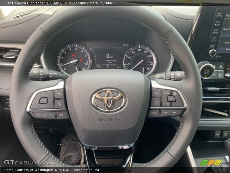 Midnight Black Metallic / Black 2021 Toyota Highlander XLE AWD