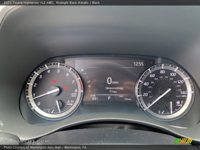 Midnight Black Metallic / Black 2021 Toyota Highlander XLE AWD