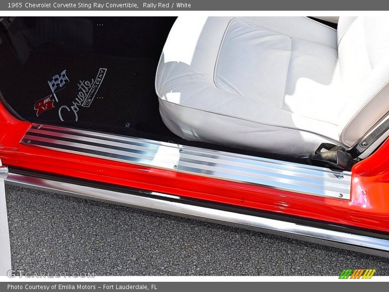 Rally Red / White 1965 Chevrolet Corvette Sting Ray Convertible
