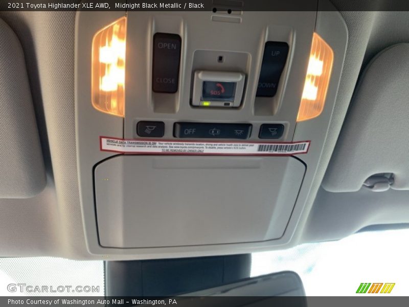 Midnight Black Metallic / Black 2021 Toyota Highlander XLE AWD