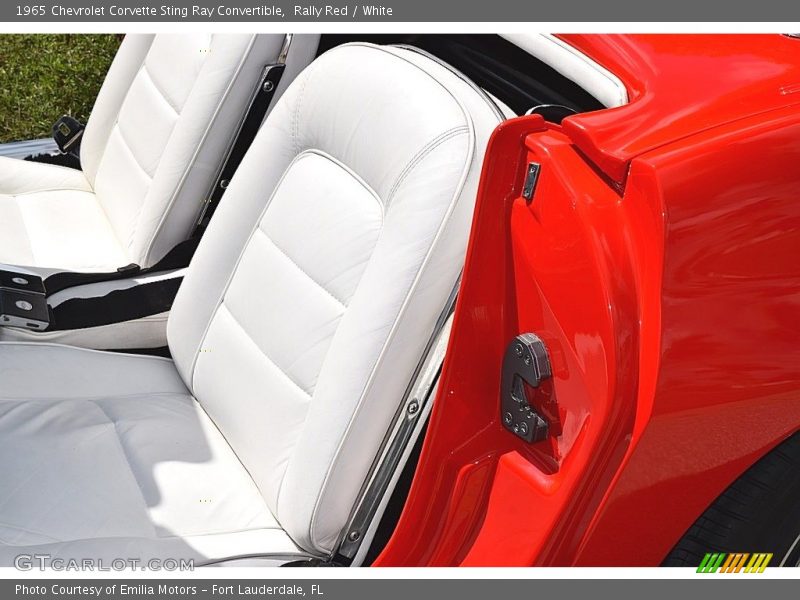Rally Red / White 1965 Chevrolet Corvette Sting Ray Convertible