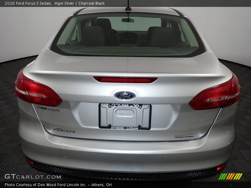 Ingot Silver / Charcoal Black 2016 Ford Focus S Sedan