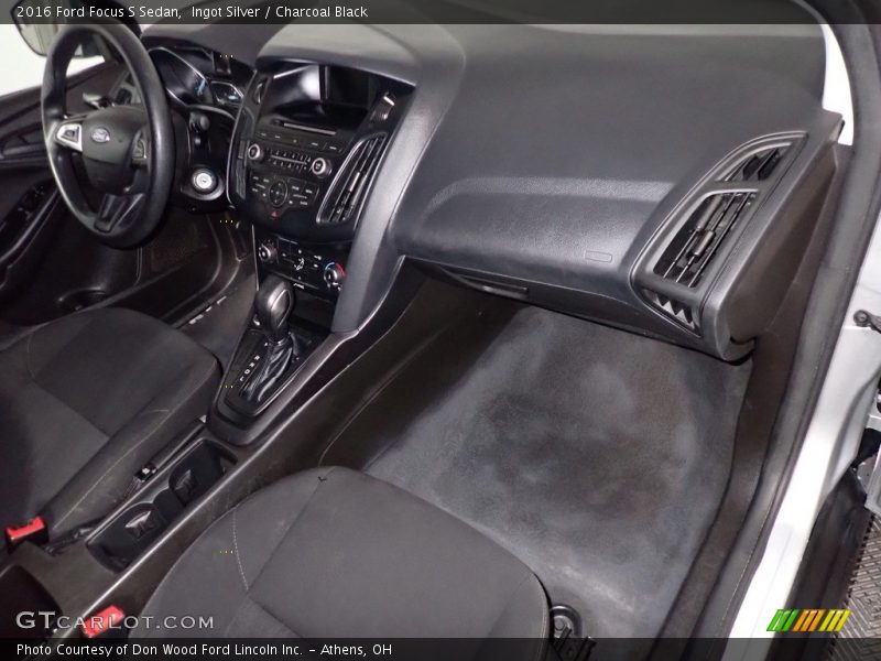Ingot Silver / Charcoal Black 2016 Ford Focus S Sedan