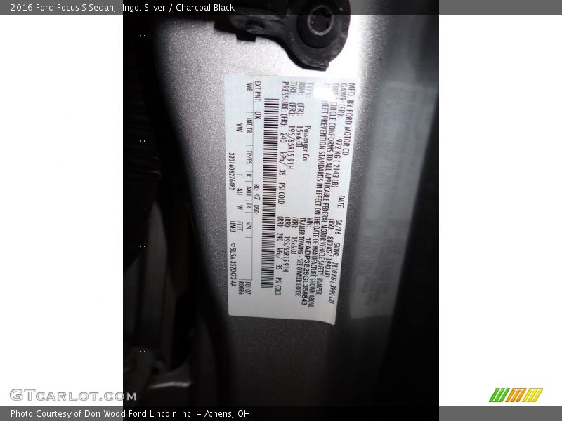 Ingot Silver / Charcoal Black 2016 Ford Focus S Sedan