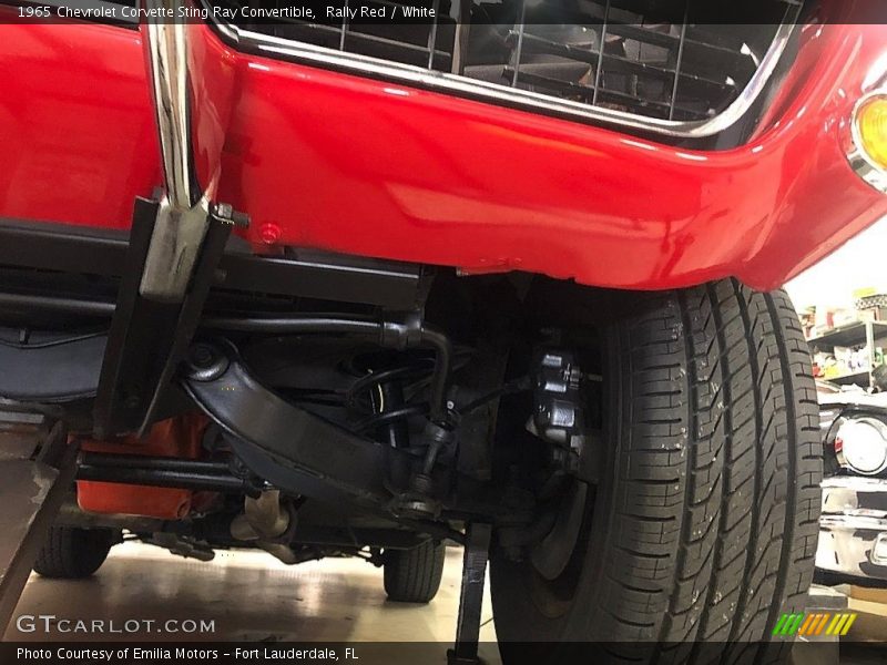 Rally Red / White 1965 Chevrolet Corvette Sting Ray Convertible