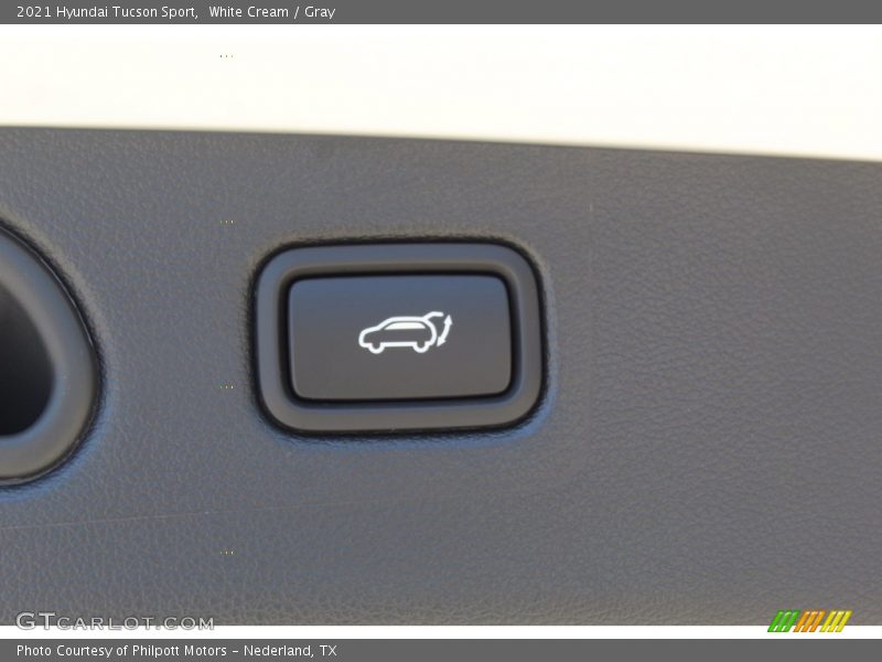White Cream / Gray 2021 Hyundai Tucson Sport