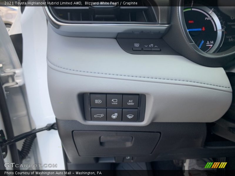 Controls of 2021 Highlander Hybrid Limited AWD