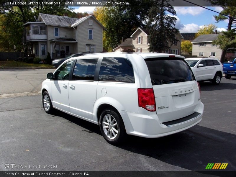 White Knuckle / Black/Light Graystone 2019 Dodge Grand Caravan SXT