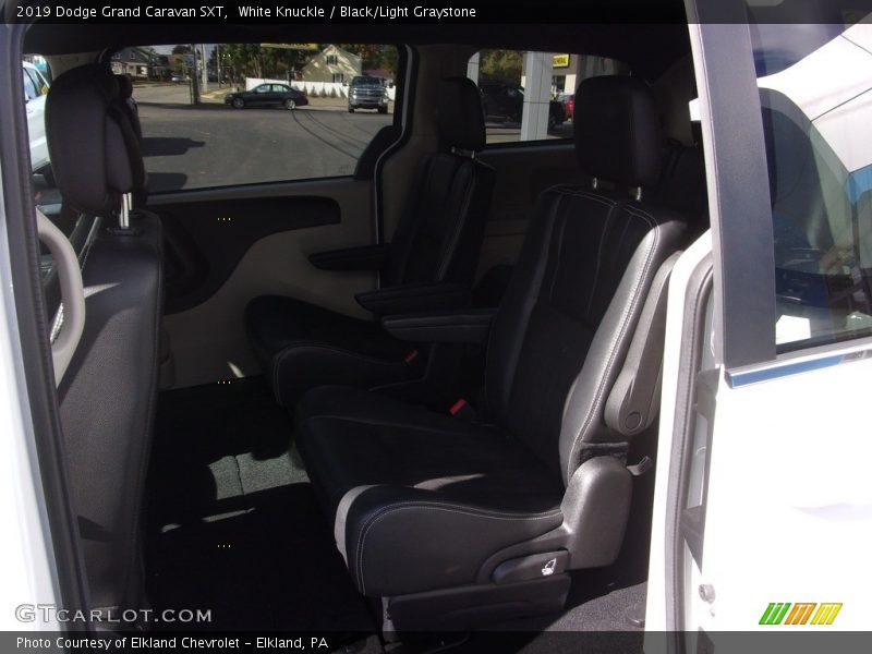 White Knuckle / Black/Light Graystone 2019 Dodge Grand Caravan SXT