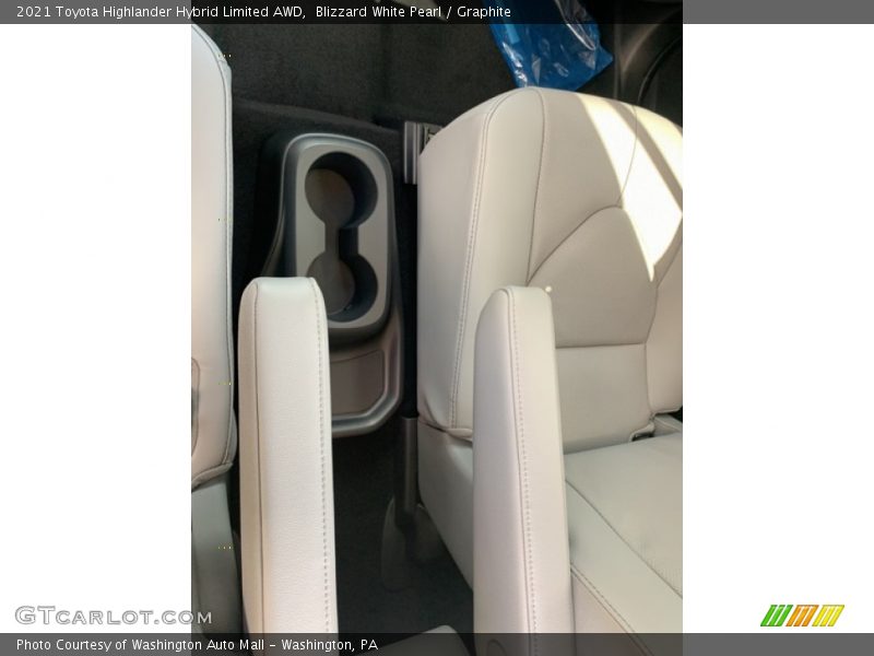 Blizzard White Pearl / Graphite 2021 Toyota Highlander Hybrid Limited AWD