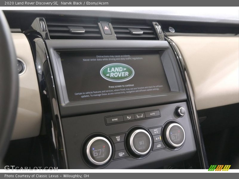 Narvik Black / Ebony/Acorn 2020 Land Rover Discovery SE