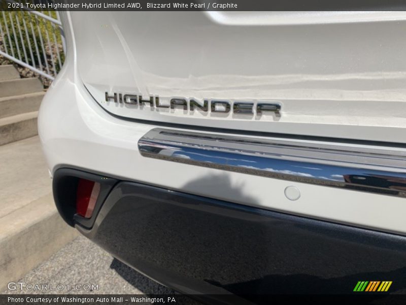  2021 Highlander Hybrid Limited AWD Logo