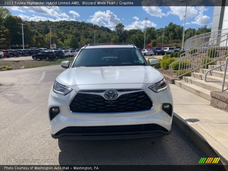 Blizzard White Pearl / Graphite 2021 Toyota Highlander Hybrid Limited AWD