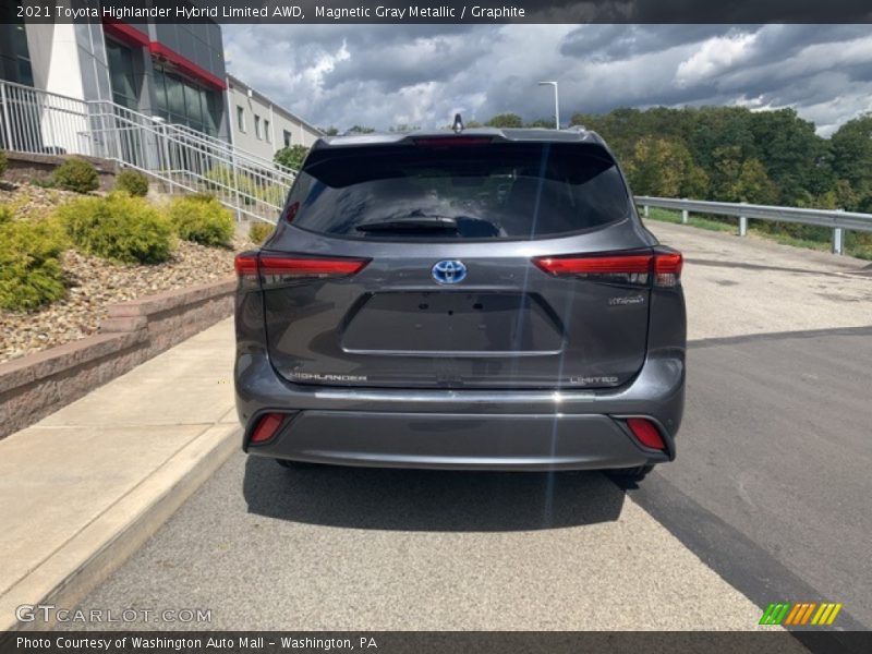 Magnetic Gray Metallic / Graphite 2021 Toyota Highlander Hybrid Limited AWD